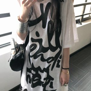 Korean Style Casual Loose Fit Pure Cotton T-Shirt with Graffiti Letter Print and Sun Protection for Women