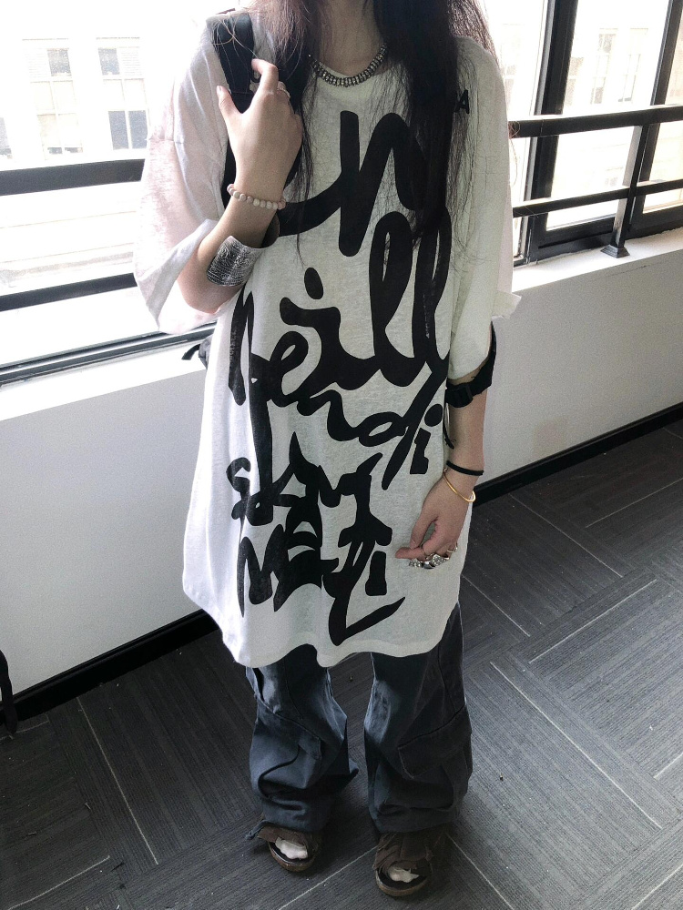 Korean Style Casual Loose Fit Pure Cotton T-Shirt with Graffiti Letter Print and Sun Protection for Women Korean Style Casual Loose Fit Pure Cotton T-Shirt with Graffiti Letter Print and Sun Protection for Women