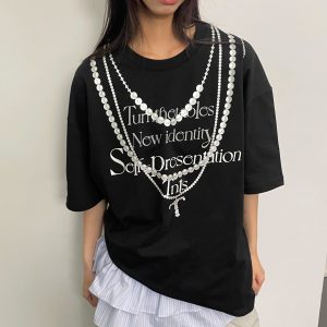 Korean Style Casual Unisex T-Shirt with Slogan Print and Pearl Necklace Design, Loose Fit Pure Cotton for Comfortable Everyday Wear