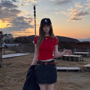 Korean Style Color-Blocking Love Slogan Short Slim-Fit Cotton Top for Girls - High Elasticity Casual Fashion