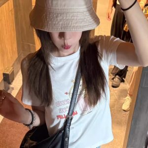 Korean Style Cupid Cartoon Print Off-Shoulder Cropped Slim-Fit Lightweight Cotton Short-Sleeve T-Shirt for Trendy Looks