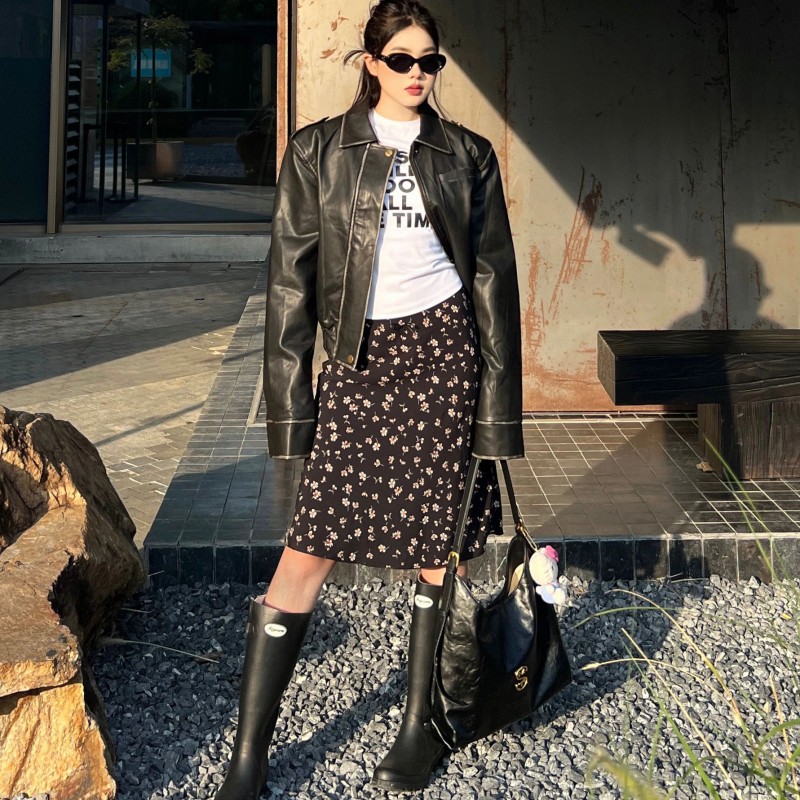 Korean Style Floral Bodycon Half Skirt for Women - Elegant Elastic Waist A-Line Short Skirt for Spring and Summer Fashion