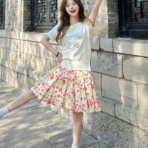 Korean Style Floral Pleated Skirt for Women, Summer A-Line Mid-Length Skirt, Colorful Vacation Outfit