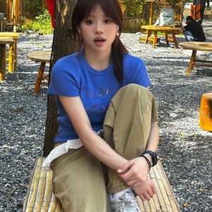 Korean Style Knitted Short Sleeve Slim Fit T-Shirt with Letter Embroidery - Blue Cropped College Style for Summer