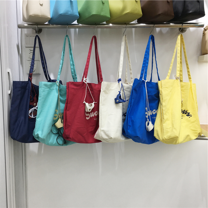 Korean Style Large Capacity Casual Canvas Shoulder Bag for Students - Summer Dongdaemun Lazy Chic Letter Design