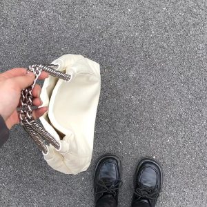 Korean Style Large Capacity Chain Tote Bag for Women - Trendy Underarm Shoulder Bag for Commuting and Daily Use 2023