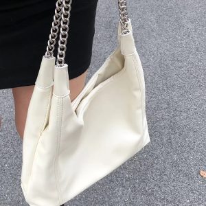 Korean Style Large Capacity Chain Tote Bag for Women - Trendy Underarm Shoulder Bag for Commuting and Daily Use 2023