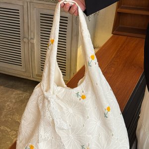 Korean-Style Large-Capacity Daisy Lace Flower Canvas Tote Bag for Women - Chic Commuting Underarm Shoulder Bag