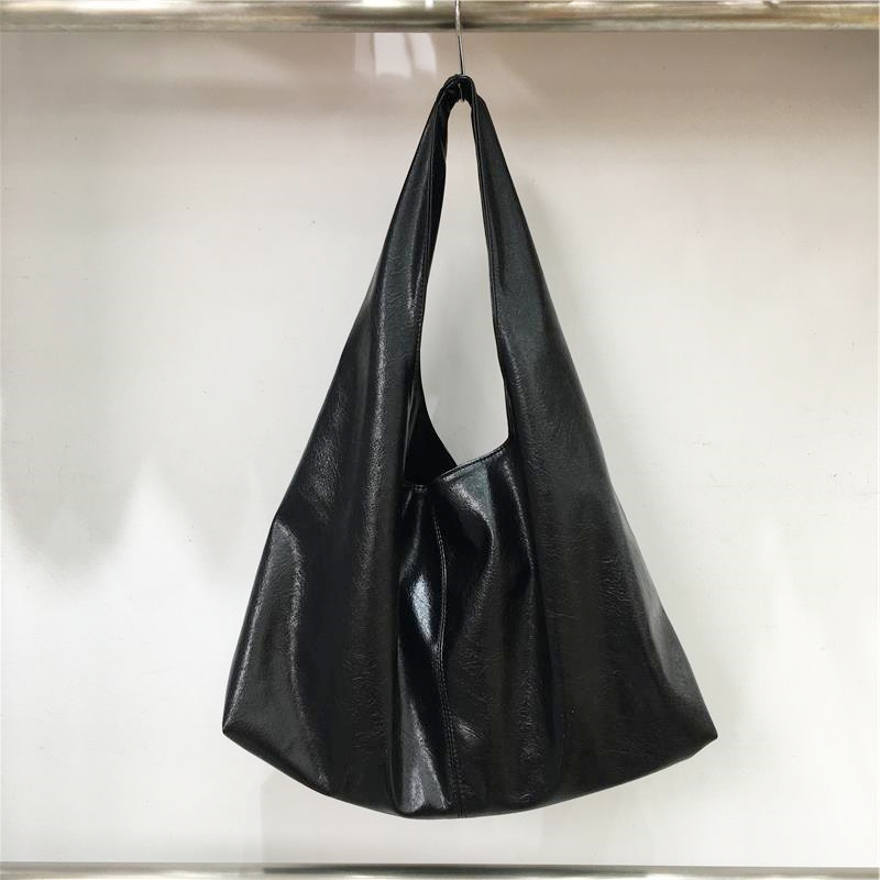 Korean Style Minimalist Large Capacity Tote Bag in High-Quality Silver Oil Wax Leather – Stylish Handheld Shoulder Bag for Everyday Use