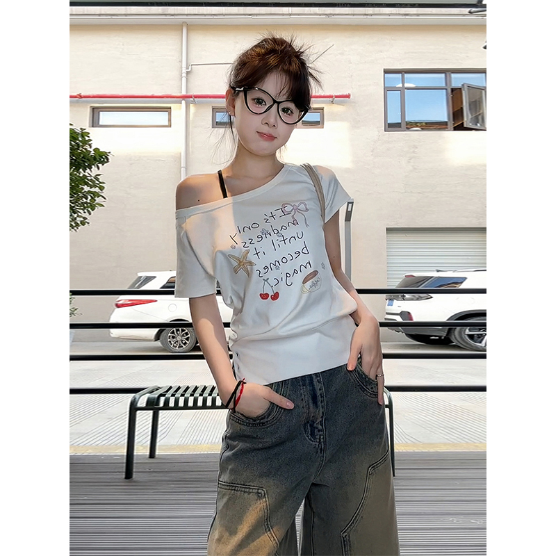 Korean Style Off-Shoulder Short Sleeve Summer Graffiti Print Split Hem Slim Fit Sexy T-Shirt - Trendy Women's Top