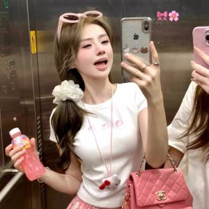 Korean Style Pink Kitty Cartoon Print Fitted Slim High-Stretch Short Sleeve T-Shirt in Pure Cotton for Trendy Casual Wear