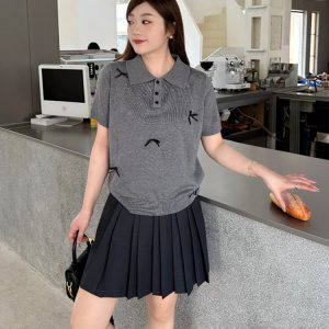 Korean-Style Plus Size Short Sleeve Polo Shirt for Women - Flattering Knitted Summer Blouse for Curvy Figures