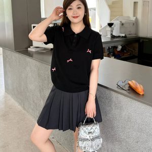 Korean-Style Plus Size Short Sleeve Polo Shirt for Women - Flattering Knitted Summer Blouse for Curvy Figures