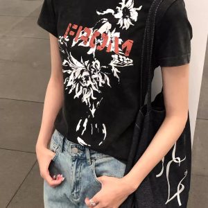 Korean Style Retro Floral Print Black Washed Slim Fit Cotton Short Sleeve T-Shirt for Women