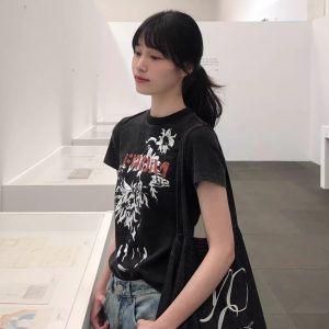 Korean Style Retro Floral Print Black Washed Slim Fit Cotton Short Sleeve T-Shirt for Women