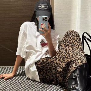 Korean Style Retro Rose Print Casual Loose Cotton Short Sleeve T-Shirt for Summer