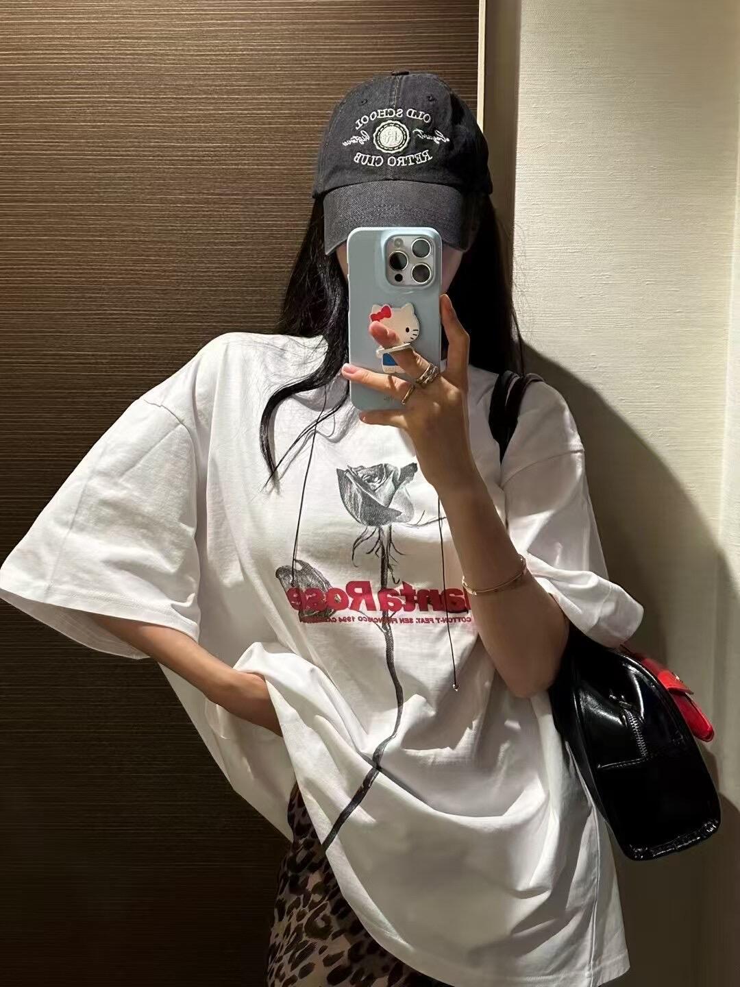 Korean Style Retro Rose Print Casual Loose Cotton Short Sleeve T-Shirt for Summer Korean Style Retro Rose Print Casual Loose Cotton Short Sleeve T-Shirt for Summer