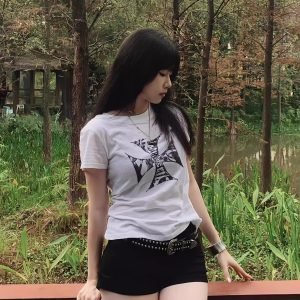 Korean Style Short Sleeve Slim-Fit Top with Crusader Print - Bamboo Cotton, Slightly Sheer, Trendy Y2K Aesthetic for Stylish Girls