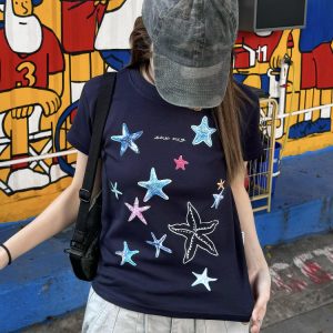 Korean Style Starfish Print Slim Fit Short Sleeve High-Stretch Cotton T-Shirt for Women - Age-Reducing Design