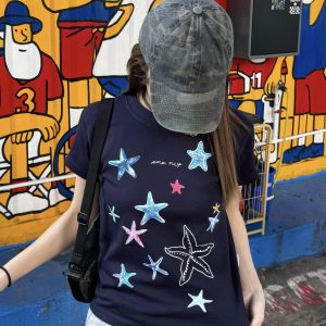 Korean Style Starfish Print Slim Fit Short Sleeve High-Stretch Cotton T-Shirt for Women - Age-Reducing Design