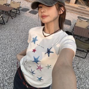 Korean Style Starfish Print Slim Fit Short Sleeve High-Stretch Cotton T-Shirt for Women - Age-Reducing Design