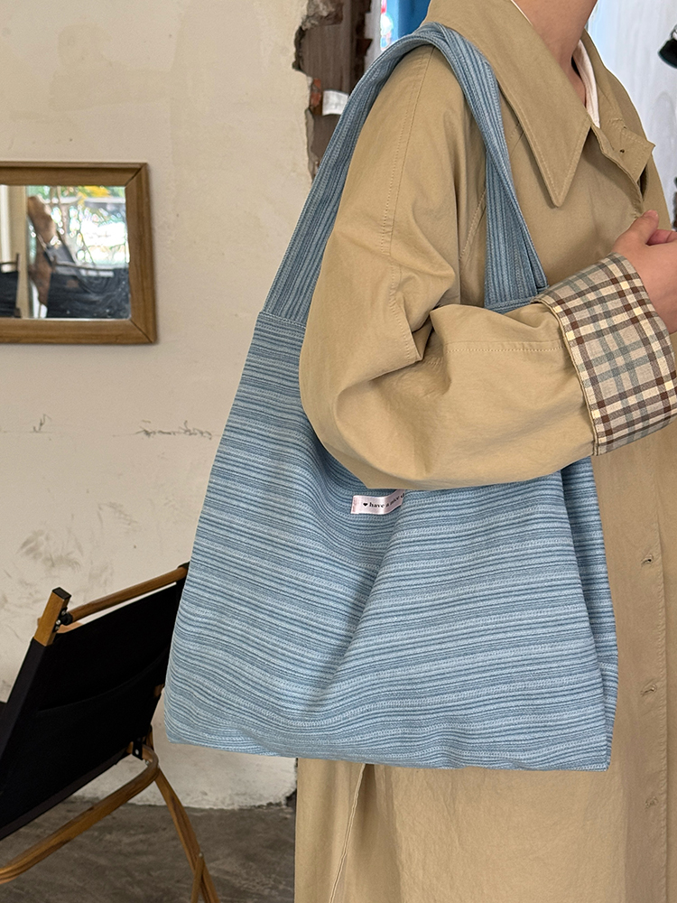 Korean-Style Striped Denim Tote Bag for Women - Large Capacity Shoulder Bag for Students and Commuters 2025 Korean-Style Striped Denim Tote Bag for Women - Large Capacity Shoulder Bag for Students and Commuters 2025