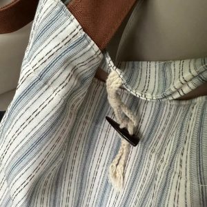 Korean-Style Striped Tote Bag for Women - Minimalist Large Capacity Color-Blocking Casual Canvas Commuter Bucket Bag