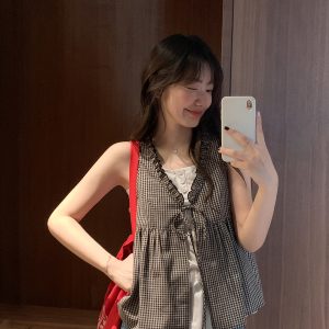 Korean-Style Two-Piece Checkered Camisole Vest Set for Women - Summer Slimming High-End Look