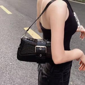 Korean Style Vintage Metal Chain Shoulder Handbag - Sweet Cool Spicy Girl Baguette Bag for Modern Fashion