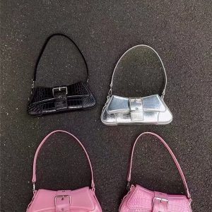 Korean Style Vintage Metal Chain Shoulder Handbag - Sweet Cool Spicy Girl Baguette Bag for Modern Fashion