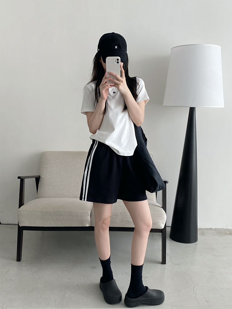 Korean Style Women's Summer Casual Striped Sports Shorts - Sun Grapefruit Straight-Leg Five-Point Sweatpants Korean Style Women's Summer Casual Striped Sports Shorts - Sun Grapefruit Straight-Leg Five-Point Sweatpants