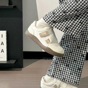 Korean Style Women's Versatile Breathable White Velcro Sneakers - Niche Design for Spring and Summer