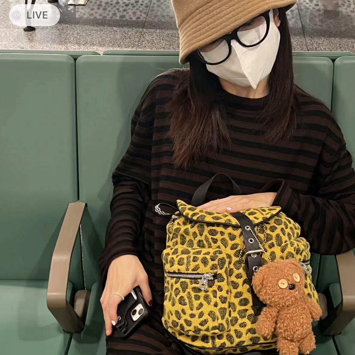 Korean Style Wool Leopard Print Double Shoulder Women's Backpack, Versatile Large Capacity Commuter Bag for Students Korean Style Wool Leopard Print Double Shoulder Women's Backpack, Versatile Large Capacity Commuter Bag for Students