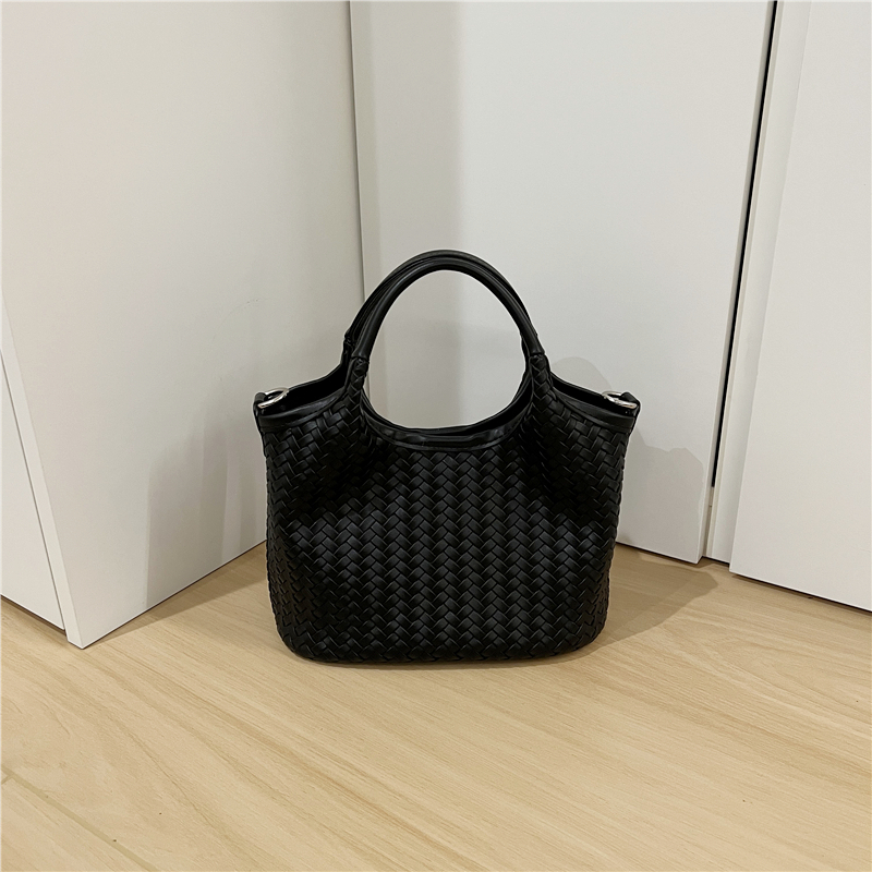 Korean Style Woven Soft Leather Vegetable Basket Handbag - Fashionable Crossbody Tote Bag for Trendy Looks