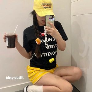 Korean Style Youthful Cartoon Print Slim-Fit Short Sleeve T-Shirt for Women - Trendy Graphic Top