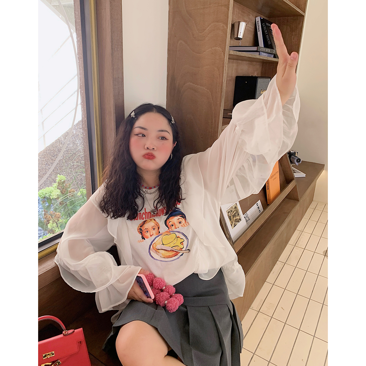 Lace-Edged Chiffon Shirt for Women, Loose Plus Size, Stylish Fashion Top, Belly-Covering, 90s-Inspired Chic Blouse