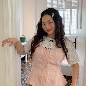 Lace Spliced Waist-Defining Cami Top for Women - Summer 2025 French Style Outerwear - Elegant and Trendy Fashion Piece