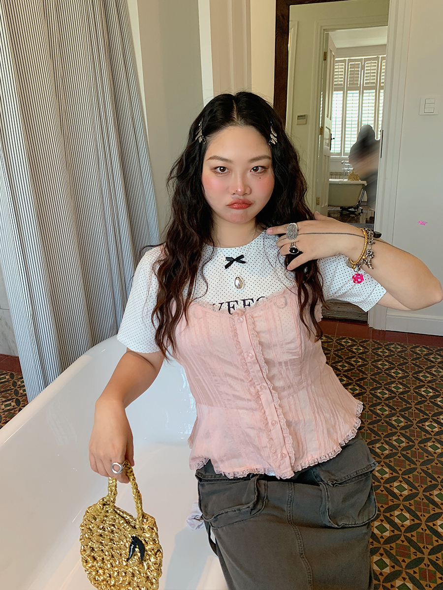 Lace Spliced Waist-Defining Cami Top for Women - Summer 2025 French Style Outerwear - Elegant and Trendy Fashion Piece Lace Spliced Waist-Defining Cami Top for Women - Summer 2025 French Style Outerwear - Elegant and Trendy Fashion Piece