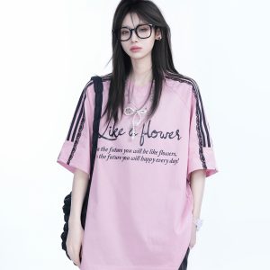 Lace Splicing Pearl Bow Short Sleeve T-Shirt for Women, Loose Half Sleeve Top, Elegant 90s-Inspired Fashion