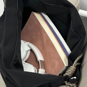 Large Capacity Casual Canvas Tote Bag for Women - 2023 Fashionable Crossbody Bag for Students, Perfect for Autumn and Winter