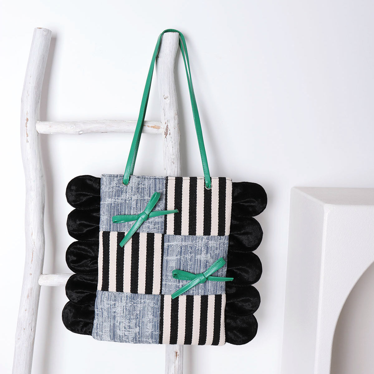 Large Capacity Color-Block Floral Shoulder Bag with Bow - 2024 Autumn/Winter Trendy Tote for Chic Style