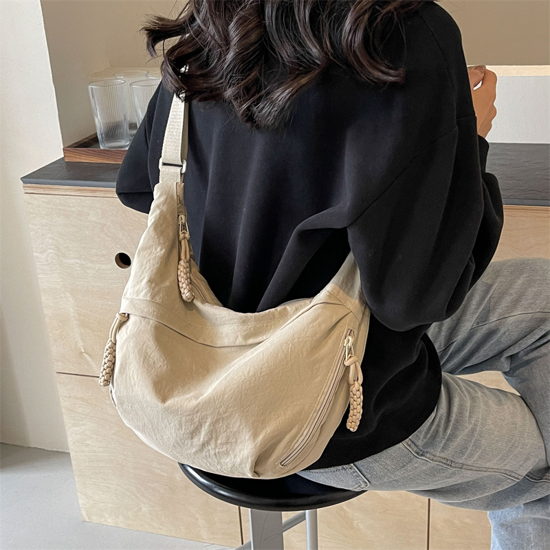 Large Capacity Commuter Tote Bag 2024 - Versatile Dumpling Crossbody Shoulder Bag for Women - Sporty Underarm Style
