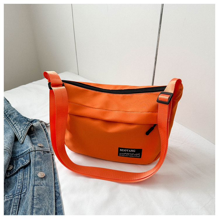 Large Capacity Harajuku Retro Casual Canvas Bag - Waterproof Dumpling Crossbody Bag for College Students and Women Large Capacity Harajuku Retro Casual Canvas Bag - Waterproof Dumpling Crossbody Bag for College Students and Women