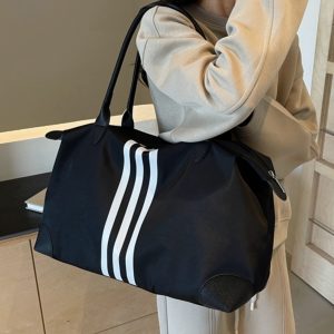 Large-Capacity Lightweight Travel Bag - Versatile Commuter Luggage, Gym, Maternity, and Weekend Trip Shoulder Bag