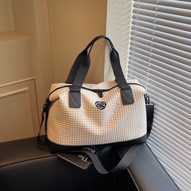 Large Capacity Lightweight Women's Travel Bag - Versatile Commuter Tote, Gym Bag, and Maternity Luggage for Business Trips