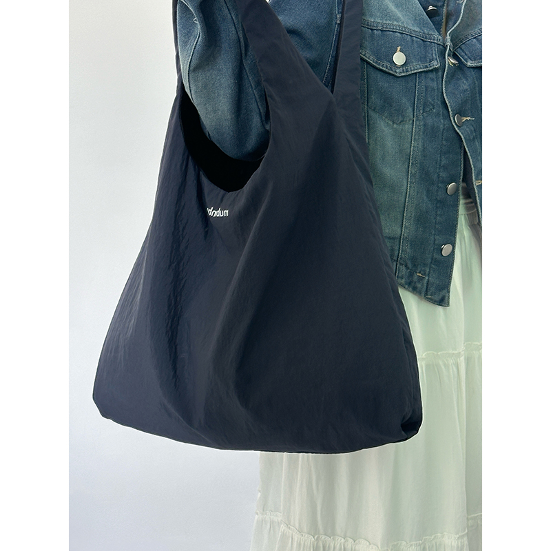 Large Capacity Quick-Drying Canvas Tote Bag for Women - Summer 2024 Stylish Shoulder Bag Large Capacity Quick-Drying Canvas Tote Bag for Women - Summer 2024 Stylish Shoulder Bag