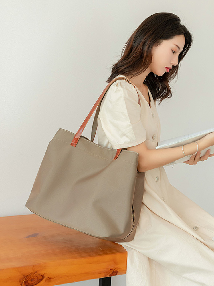 Large Capacity Solid Color Oxford Cloth Tote Bag for Women - Versatile Shoulder Bag for Commuting & Everyday Use Large Capacity Solid Color Oxford Cloth Tote Bag for Women - Versatile Shoulder Bag for Commuting & Everyday Use