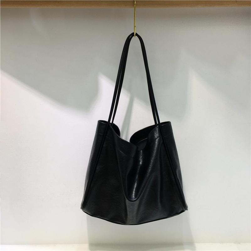Large Capacity Tote Bag for Women - Korean Style Lazy Chic Design, 2023 New Fashion Shoulder Bag, Niche Aesthetic