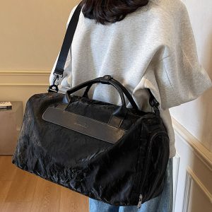 Large Capacity Travel Bag for Women, Lightweight Crossbody Gym Bag, Versatile Handheld Luggage for Short Trips and Sports