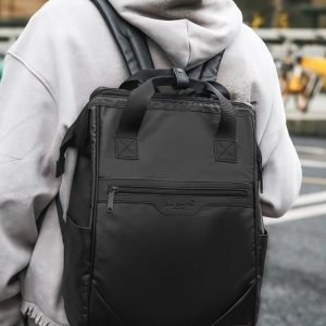 Large-Capacity Water-Resistant Backpack for Classes and Commuting, Unisex Laptop and School Bag, Ideal for Students and Professionals